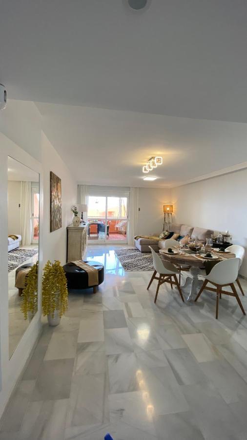 Apartament Ikram Front Beach Bermuda Beach Estepona Zewnętrze zdjęcie